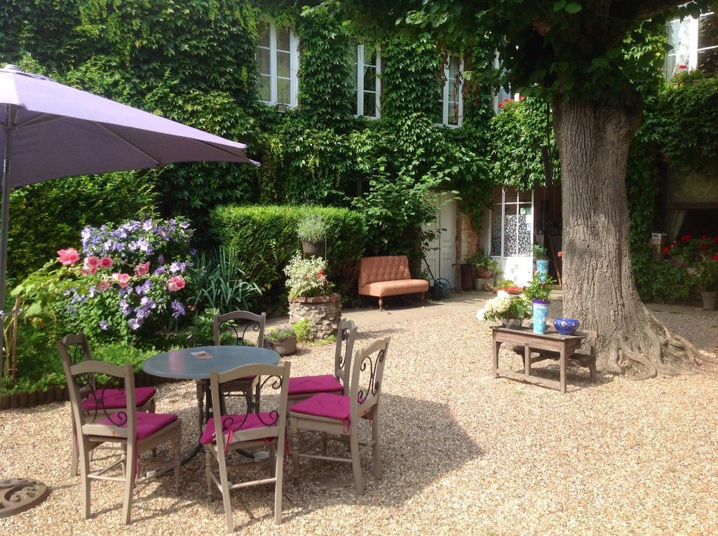 Chambres D'Hotes La Villa Alienor Лез Андели Екстериор снимка