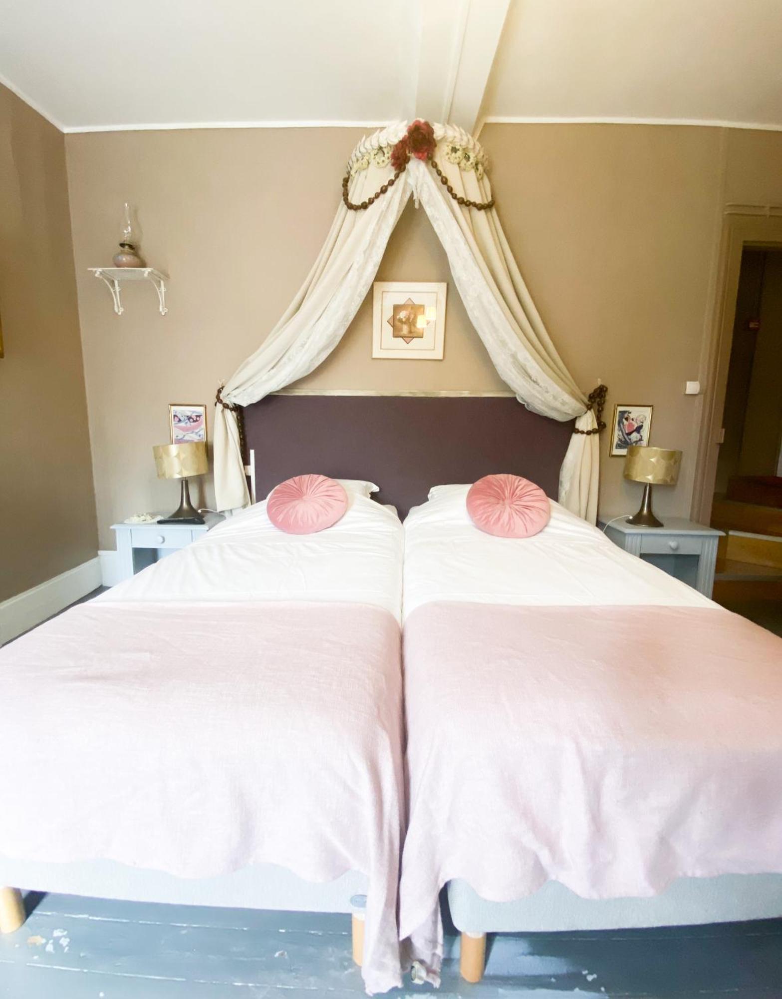 Chambres D'Hotes La Villa Alienor Лез Андели Екстериор снимка