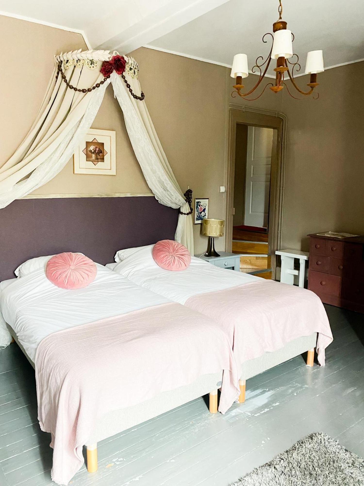 Chambres D'Hotes La Villa Alienor Лез Андели Екстериор снимка