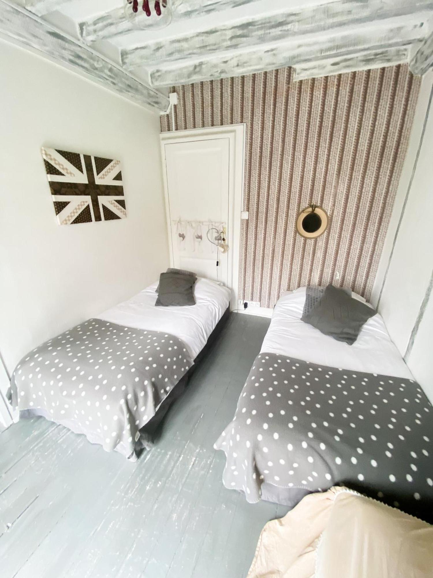 Chambres D'Hotes La Villa Alienor Лез Андели Екстериор снимка