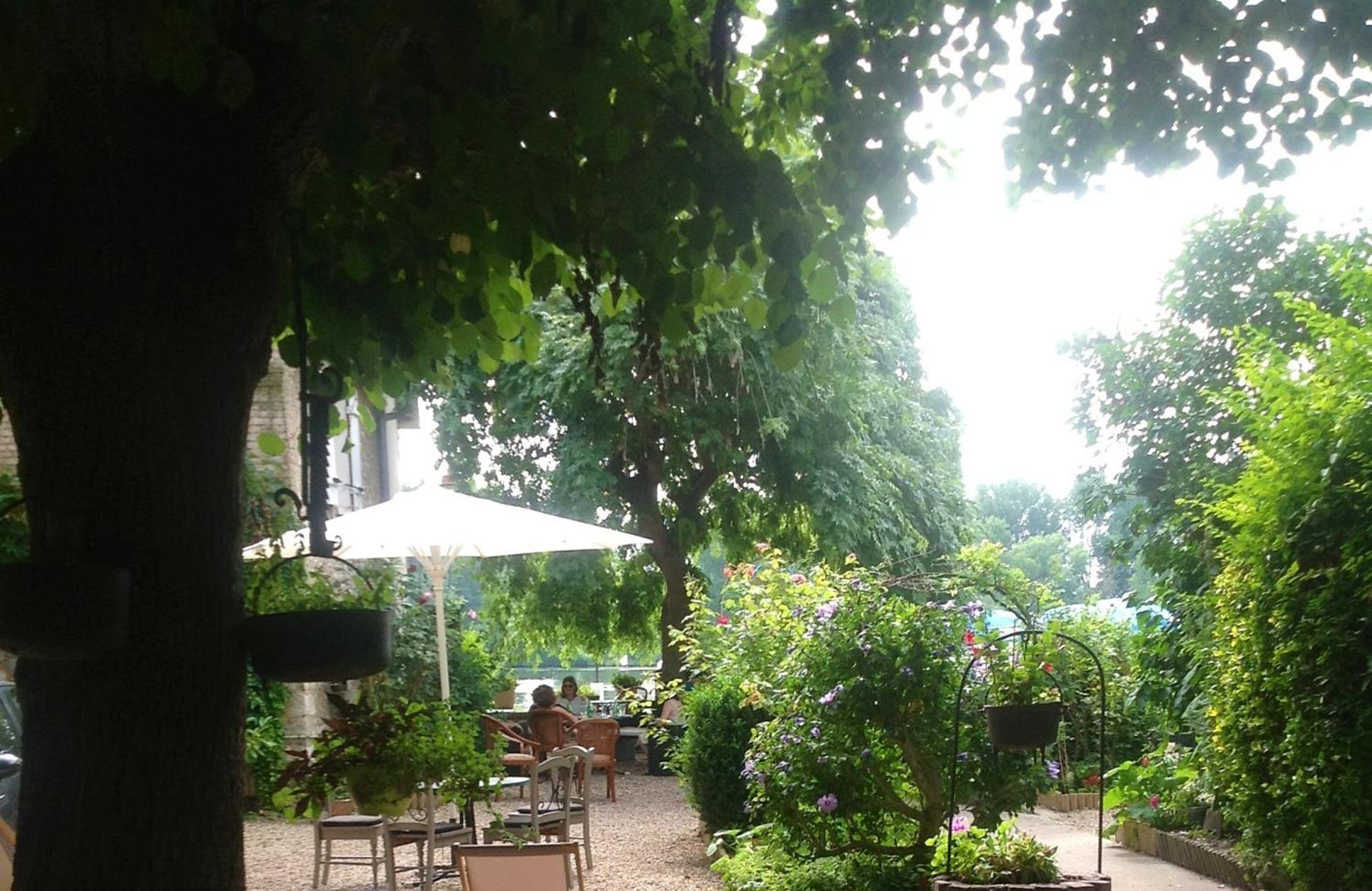 Chambres D'Hotes La Villa Alienor Лез Андели Екстериор снимка