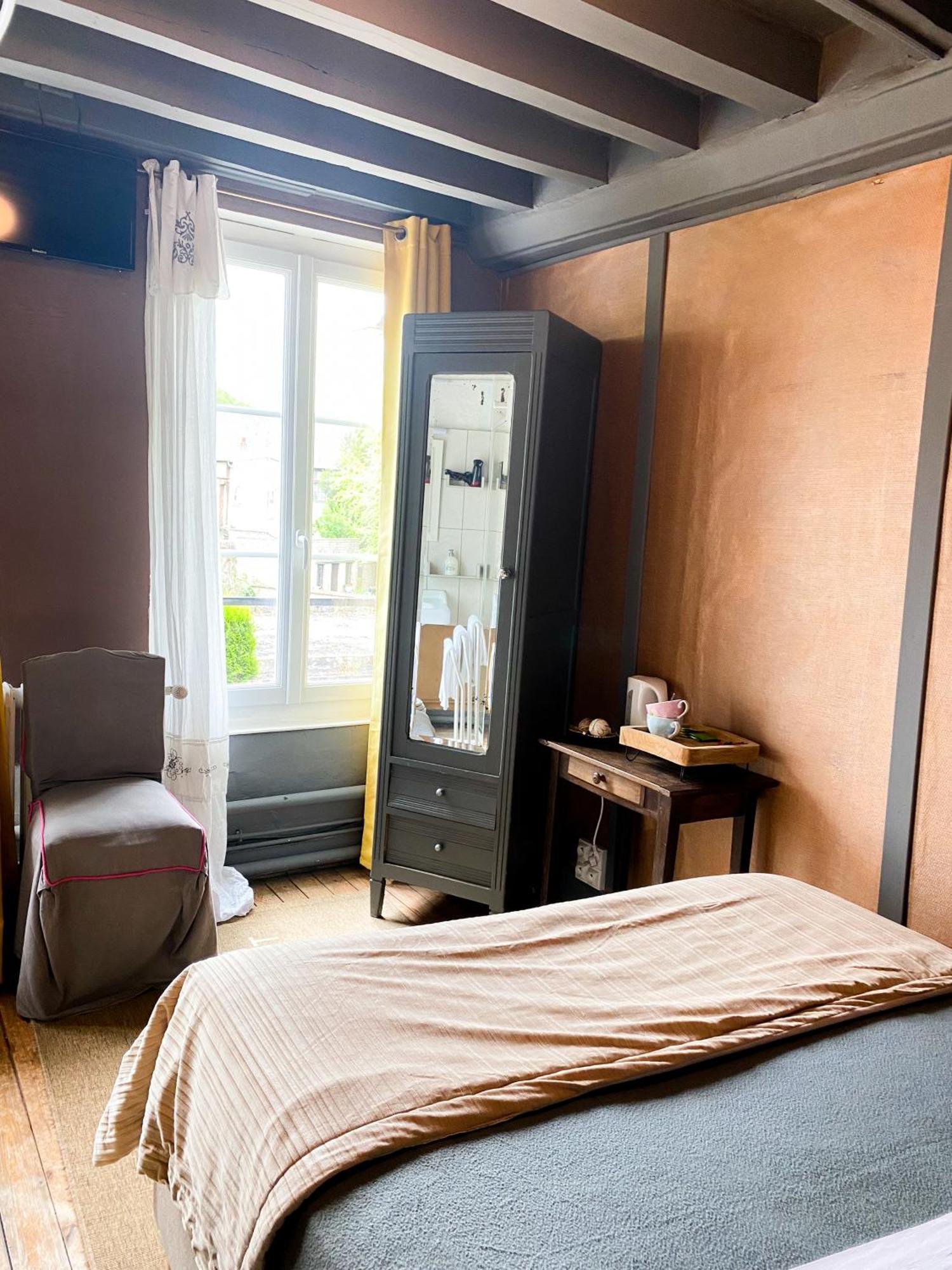 Chambres D'Hotes La Villa Alienor Лез Андели Екстериор снимка