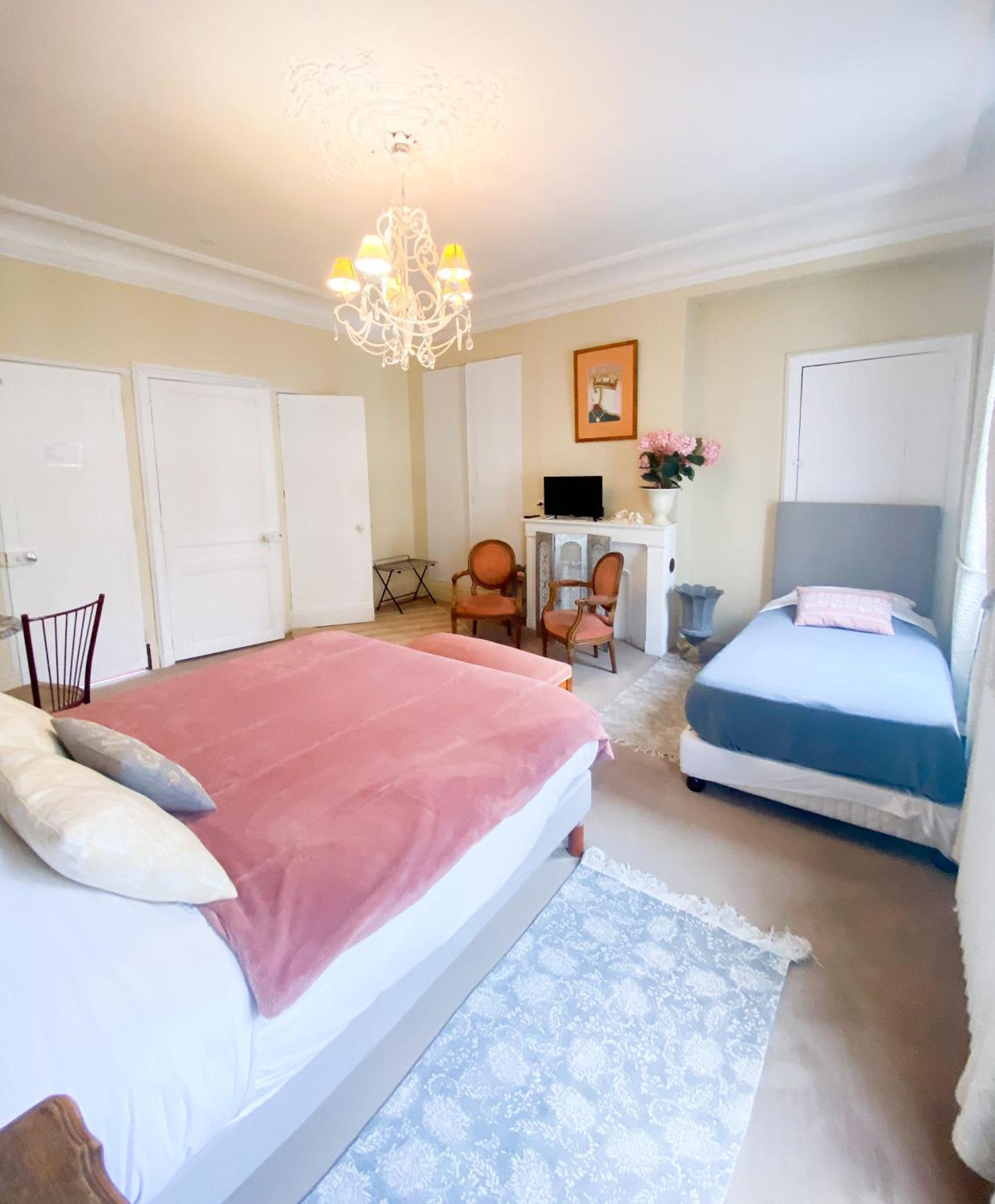 Chambres D'Hotes La Villa Alienor Лез Андели Екстериор снимка